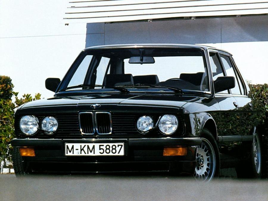  BMW 528i 1981 года  (фото 3 из 5)